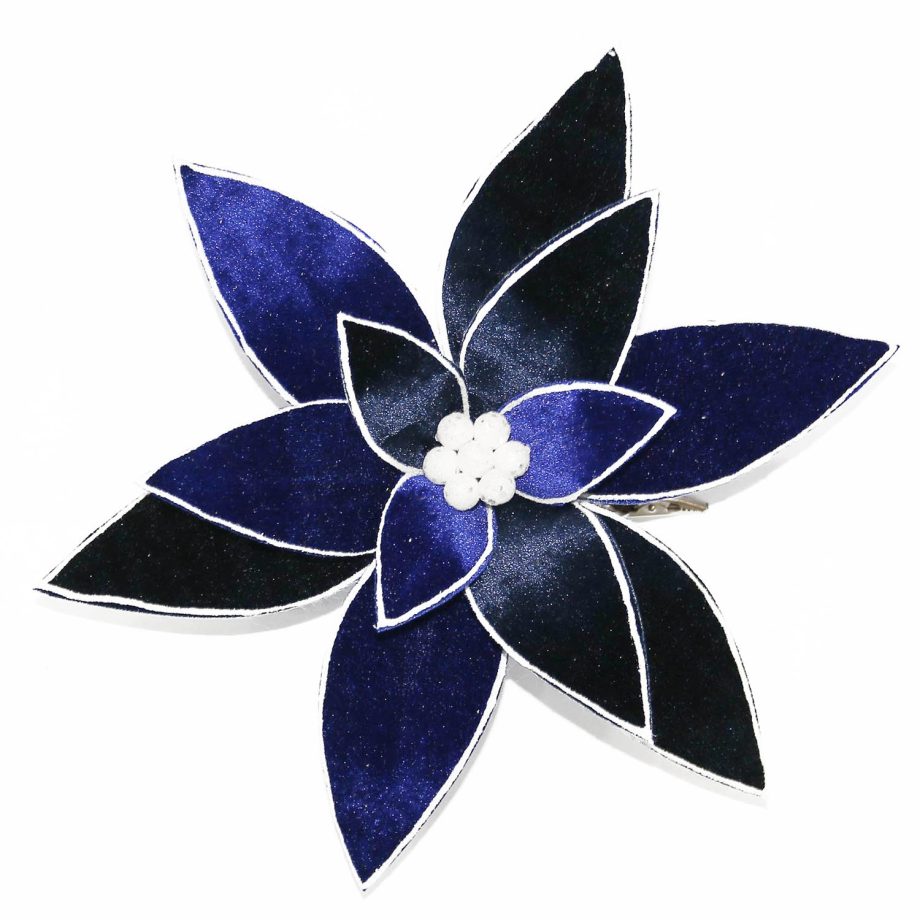 POINSETTIA HEAD BLUE MIDNIGHT 12" W/ WHITE POLLEN &TRIM W/ CLIP