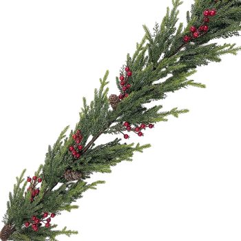 GARLAND SPRUCE 108" GREEN W/RED BERRIES PE